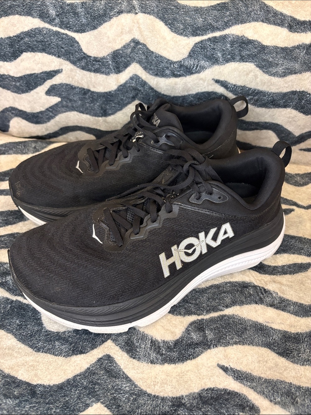 HOKA Bondi 8 Men’s Black White Max Cushion Running Shoes 10.5
